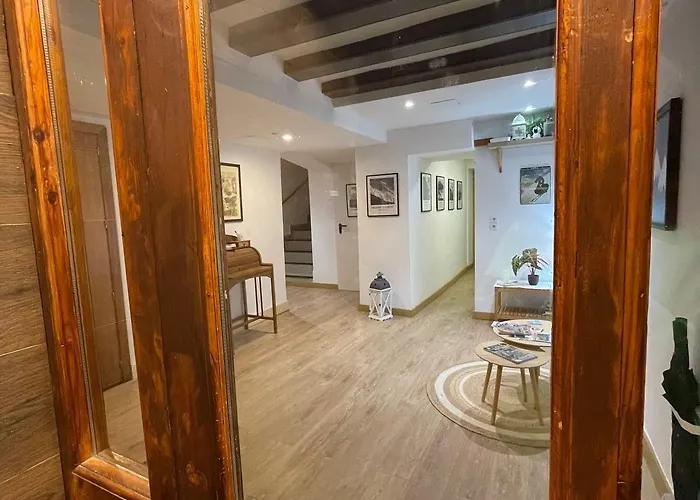 Lägenhetshotell Apartahotel Canfranc 3*